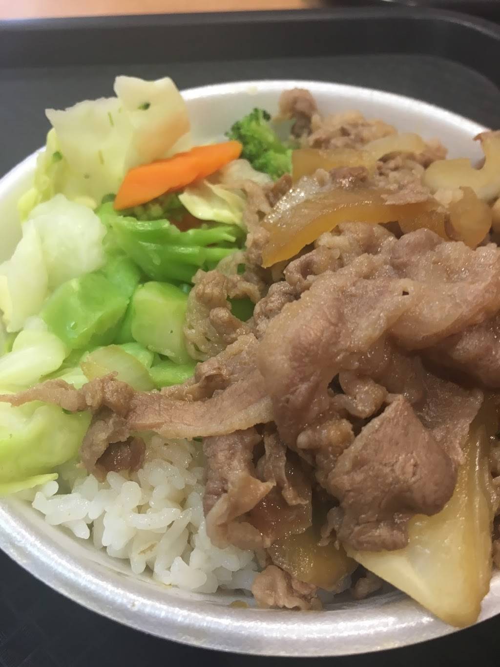 Yoshinoya Beverly & Normandie | restaurant | 4202 Beverly Blvd, Los Angeles, CA 90004, USA | 2133841557 OR +1 213-384-1557