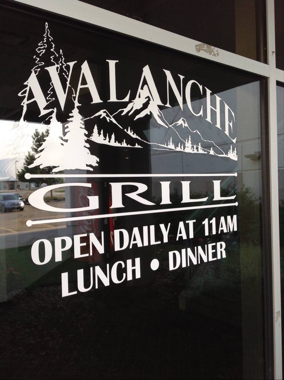 Avalanche Grill | restaurant | 6901 S Peoria St, Englewood, CO 80112, USA | 3037540544 OR +1 303-754-0544