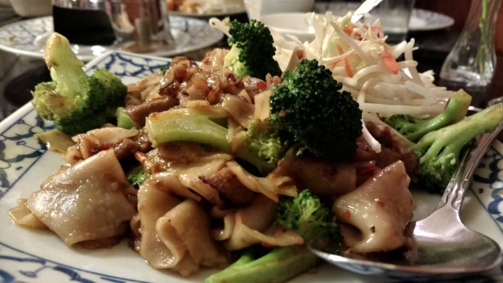 Taste Of Thai | restaurant | 1628 Broadway, Sacramento, CA 95818, USA | 9164445598 OR +1 916-444-5598