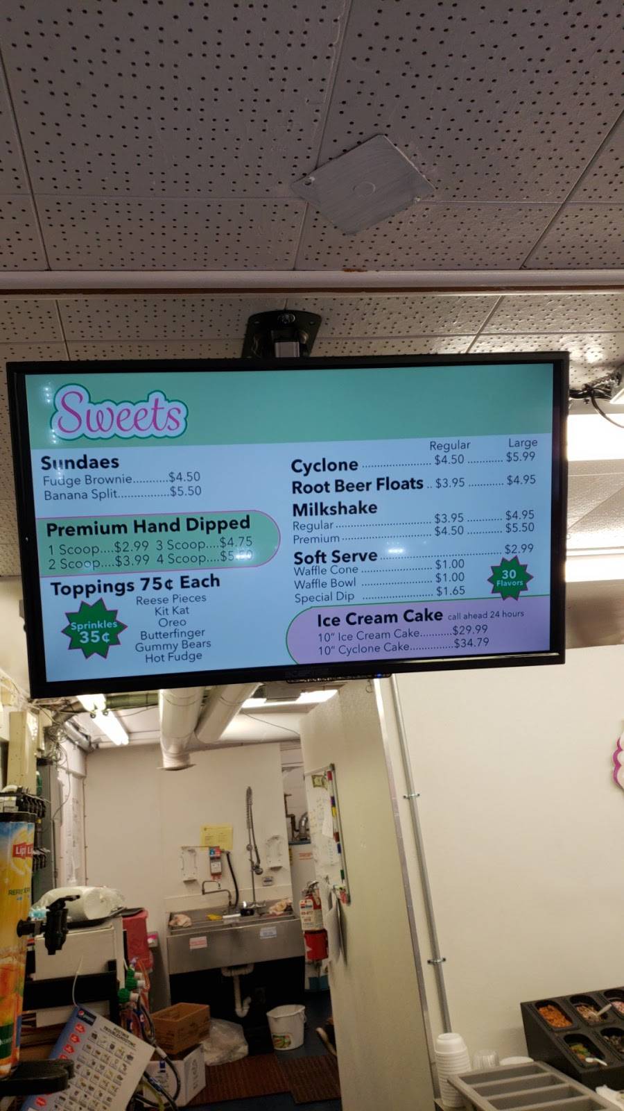 The Sweet Retreat | restaurant | 2613 Smithville Rd, Dayton, OH 45420, USA | 9372218191 OR +1 937-221-8191