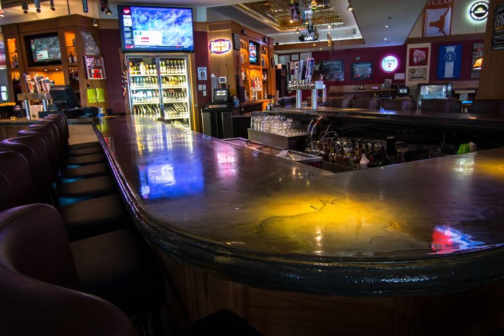 Brass Rail Sports Bar, Restaurant & Pool Hall | meal takeaway | 4940 NE 81st St, Kansas City, MO 64119, USA | 8164686100 OR +1 816-468-6100