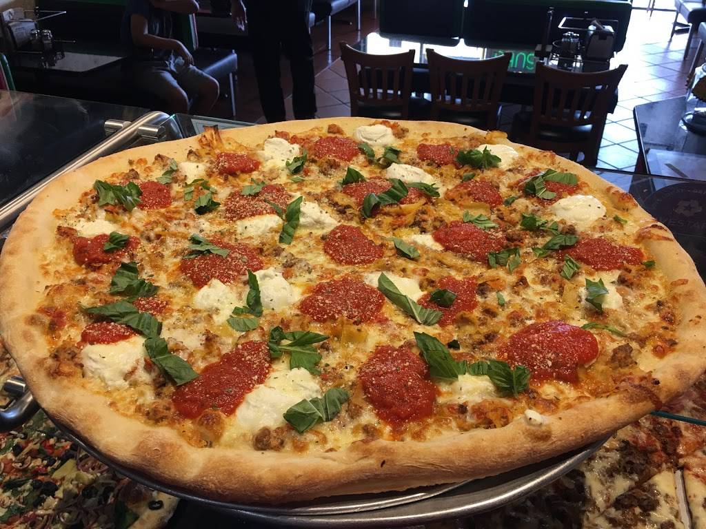 Giannis NY Pizza | restaurant | 936 58th St N, St. Petersburg, FL 33710, USA | 7273813209 OR +1 727-381-3209