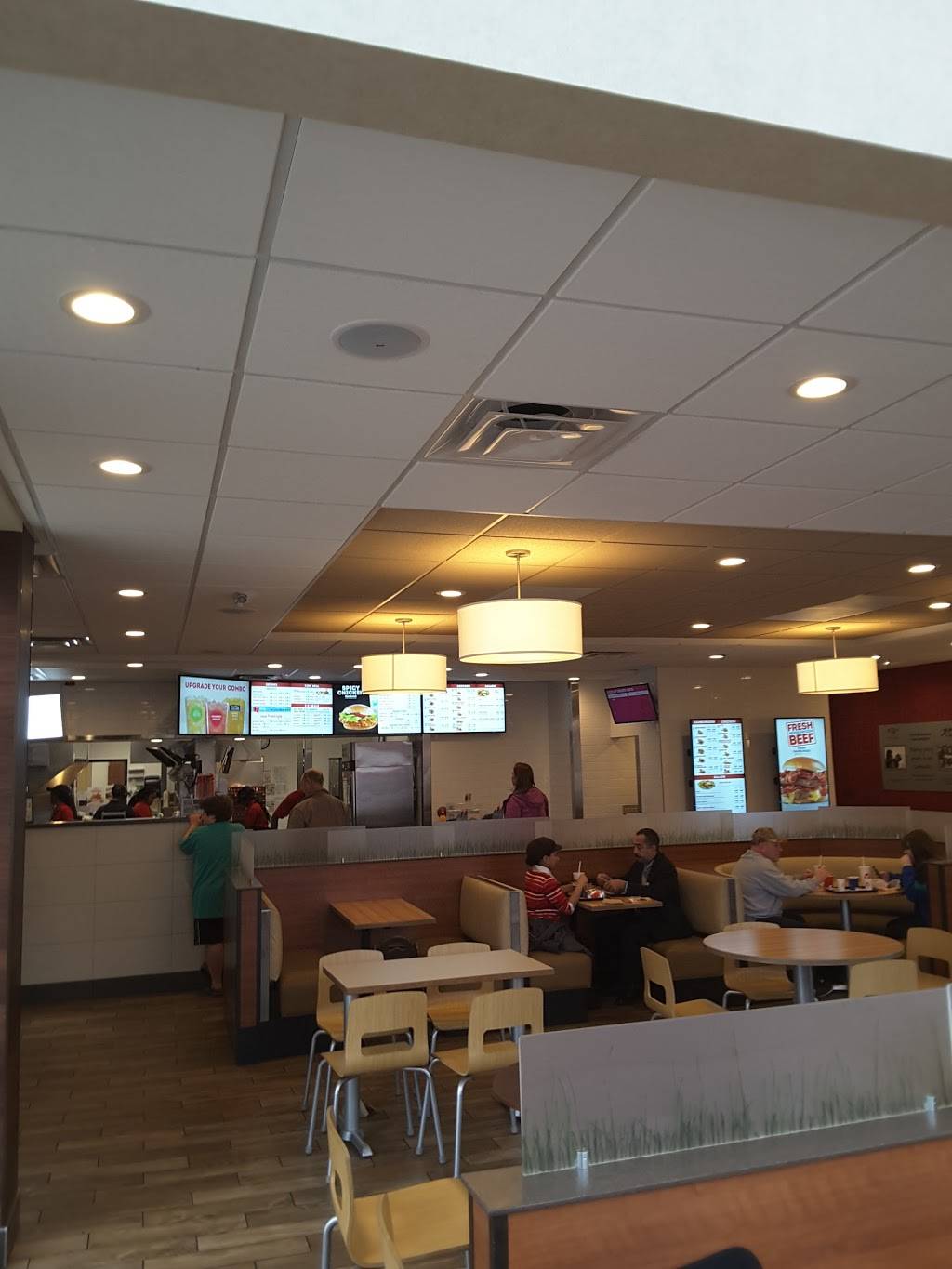 Wendys | restaurant | 2001 N Main St, High Point, NC 27262, USA | 3368858621 OR +1 336-885-8621