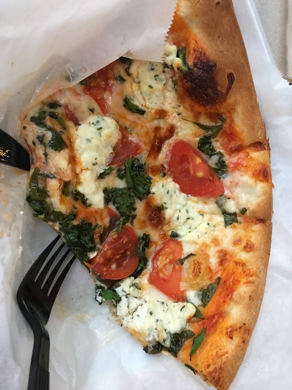 Upper Crust Pizza | meal delivery | 606 Market St # 160, Kissimmee, FL 34747, USA | 4075661221 OR +1 407-566-1221