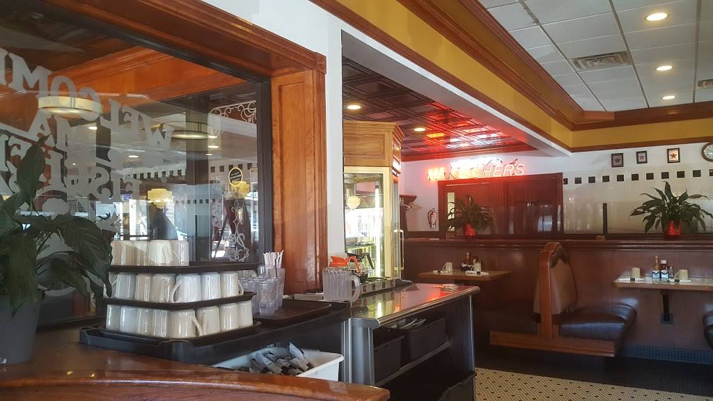 Ma Fischers | restaurant | 2214 N Farwell Ave, Milwaukee, WI 53202, USA | 4142717424 OR +1 414-271-7424