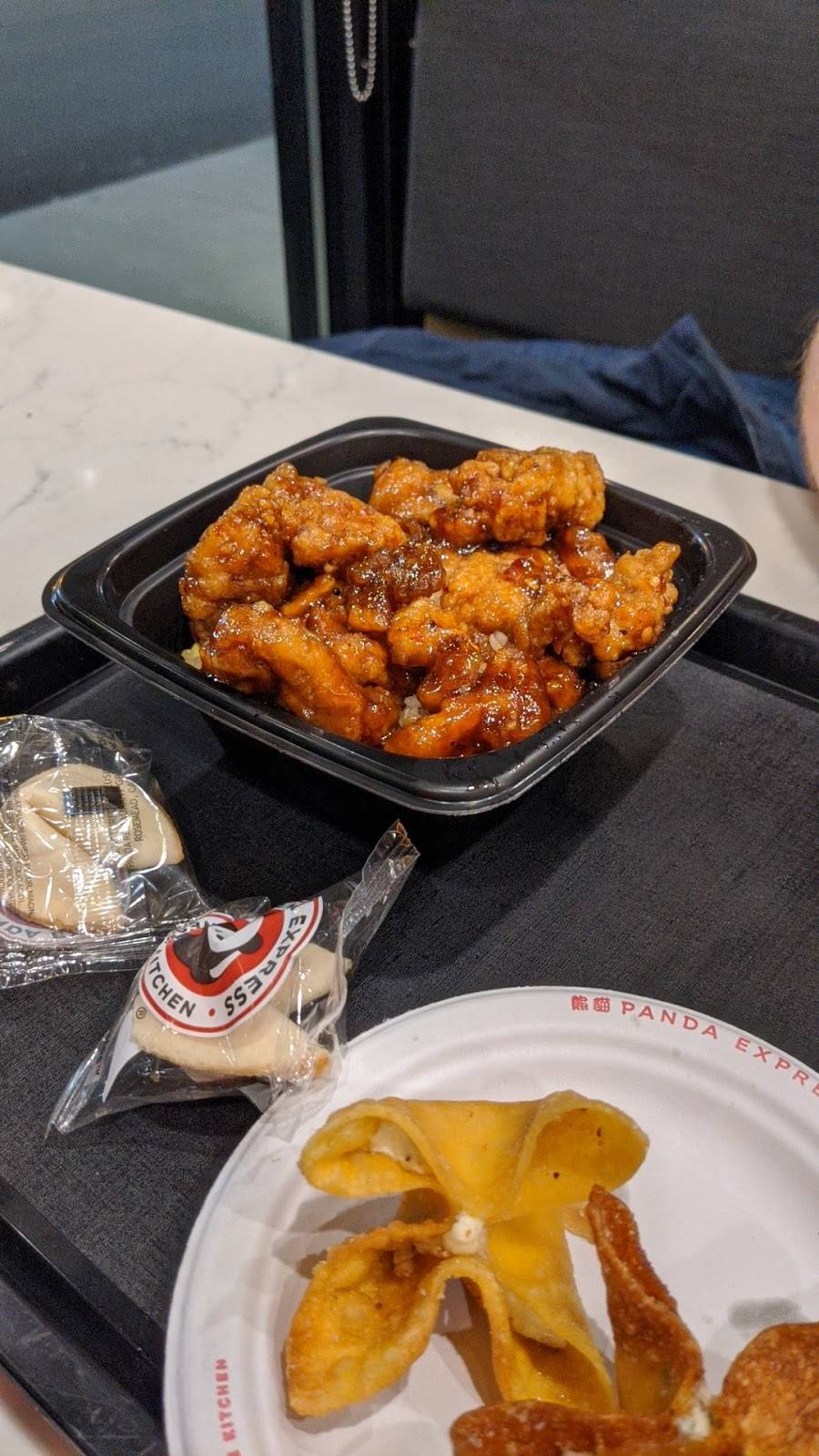 Panda Express | restaurant | 6902 Eastman Ave, Midland, MI 48642, USA | 9893728320 OR +1 989-372-8320