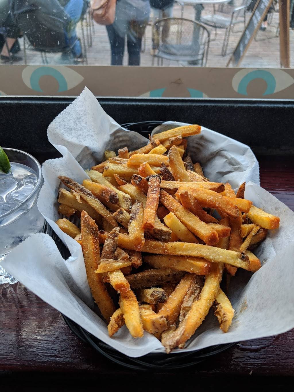 Argus Bar & Grill | restaurant | 123 E Main St, Madison, WI 53703, USA | 6082564141 OR +1 608-256-4141