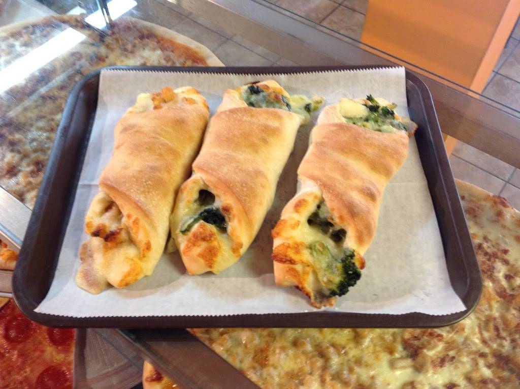 Raffaeles Pizzeria | restaurant | 89 E Central Ave, Pearl River, NY 10965, USA | 8452018490 OR +1 845-201-8490