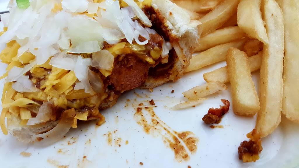 Toms Burgers 18 | restaurant | 1190 Philadelphia St, Pomona, CA 91766, USA | 9096270878 OR +1 909-627-0878