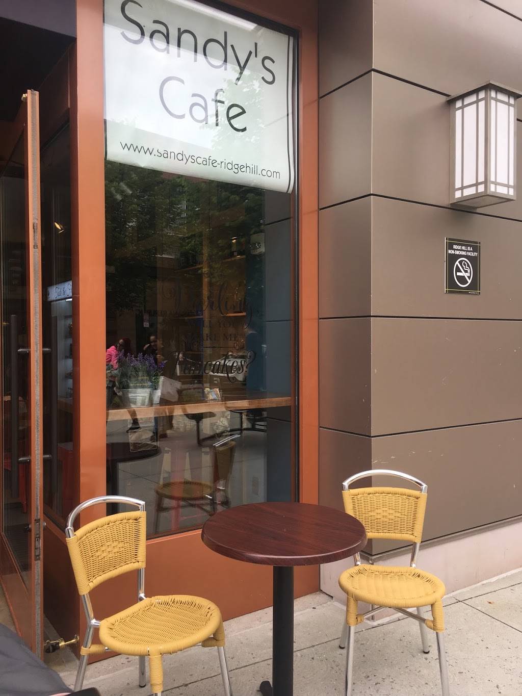 Sandys Cafe | restaurant | 117 Market Street , Ridgehill, Yonkers, Yonkers, NY 10710, USA | 9149631512 OR +1 914-963-1512