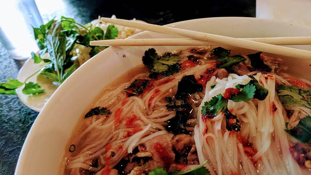 Saigon Bay | restaurant | 8662 JW Clay Blvd #3, Charlotte, NC 28262, USA | 7047142527 OR +1 704-714-2527