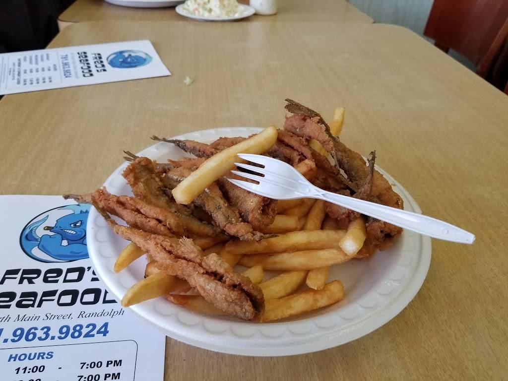 Freds Seafoods | restaurant | 49 N Main St, Randolph, MA 02368, USA | 7819639824 OR +1 781-963-9824