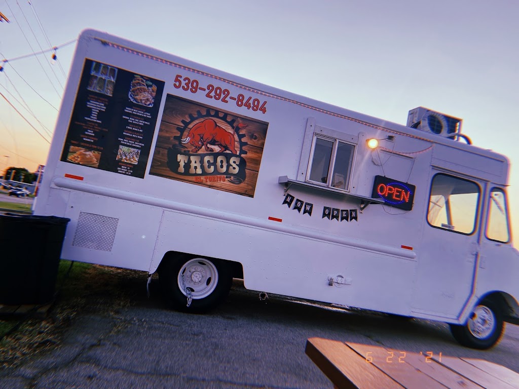 Tacos El Torito LLC | restaurant | 10401 E 31st St, Tulsa, OK 74129, USA | 5392928494 OR +1 539-292-8494