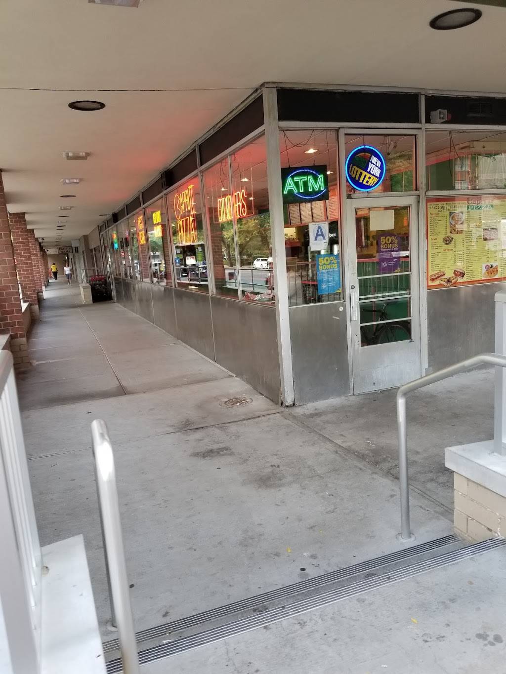 Capri II Pizzeria | restaurant | 149 Dreiser Loop, Bronx, NY 10475, USA | 7186713822 OR +1 718-671-3822