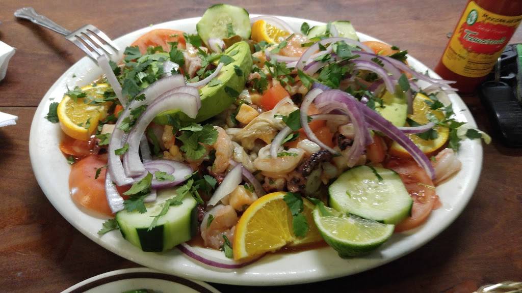 Hacienda Cocula Restaurant | restaurant | 5452 South La Grange Road, Countryside, IL 60525, USA | 7083521010 OR +1 708-352-1010