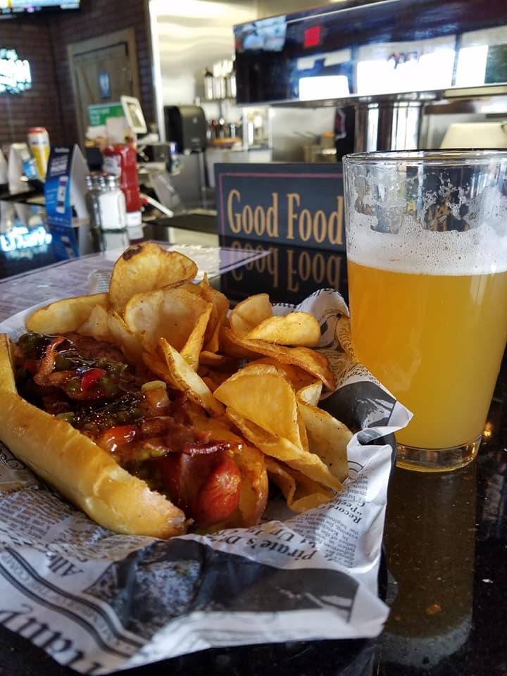 bombdiggity Dogs Burgers & Brew | restaurant | 261 N Mountain Ave, Upland, CA 91786, United States | 9094770495 OR +1 909-477-0495