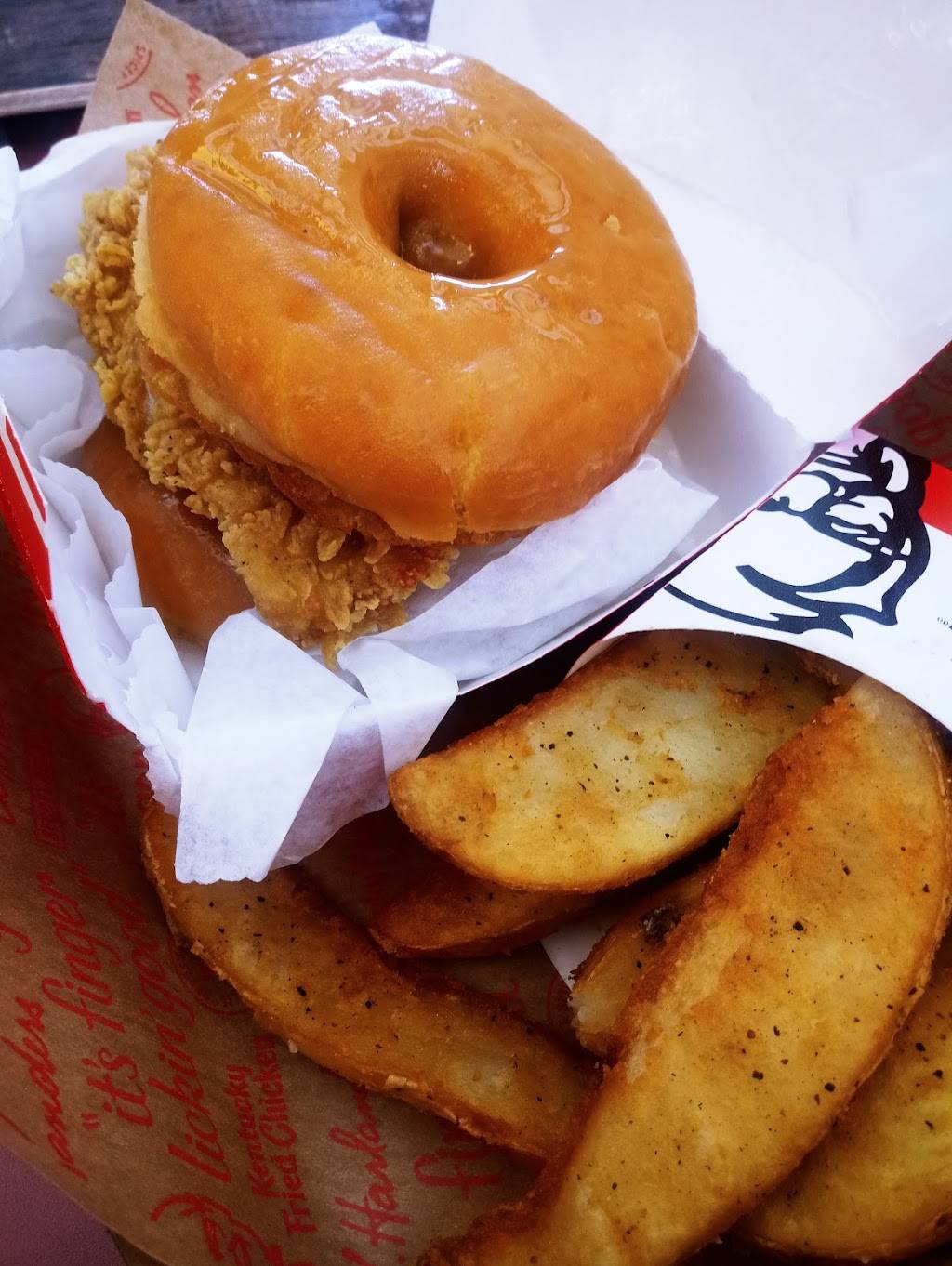 KFC | restaurant | 441 S West St, Wichita, KS 67213, USA | 3169459143 OR +1 316-945-9143