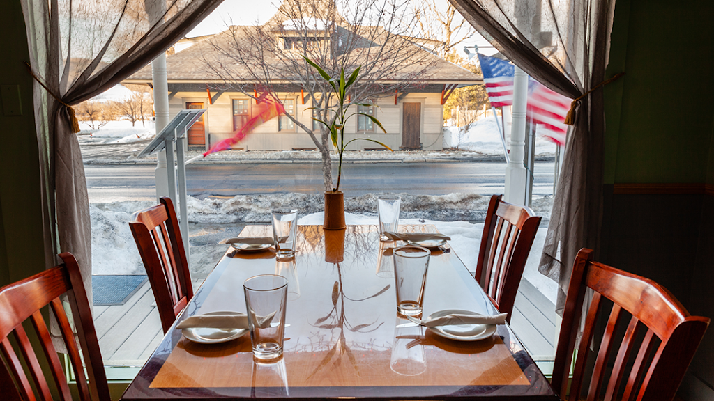 Angkor Wat Restaurant | restaurant | 61 Pleasant St, Woodstock, VT 05091, USA | 8024579029 OR +1 802-457-9029