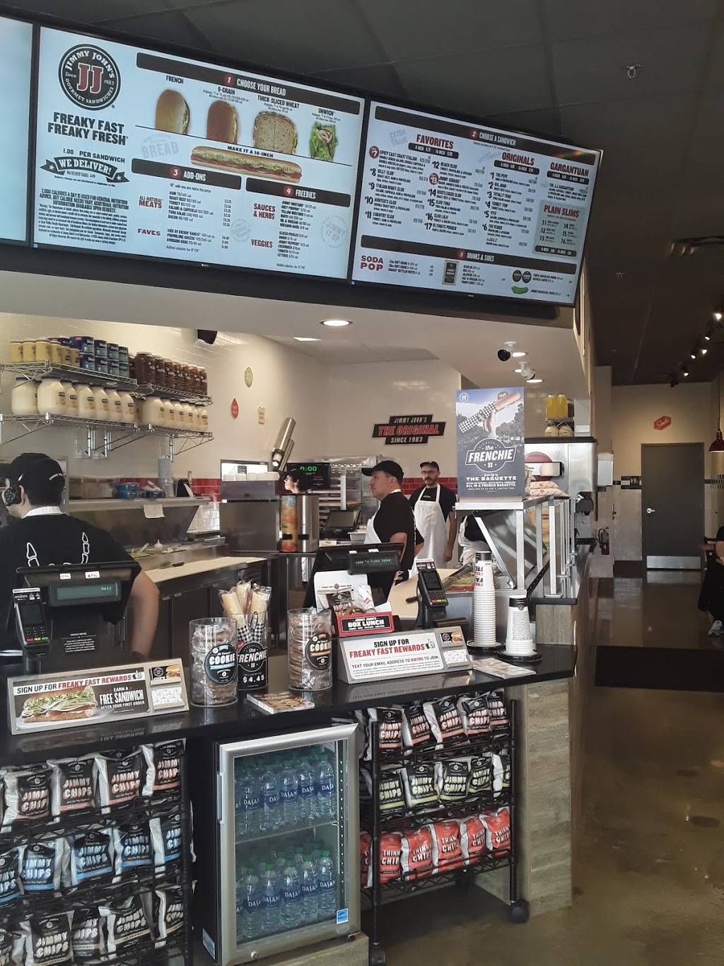 Jimmy Johns | restaurant | 2314 SE Military Dr #111, San Antonio, TX 78223, USA | 2108194988 OR +1 210-819-4988