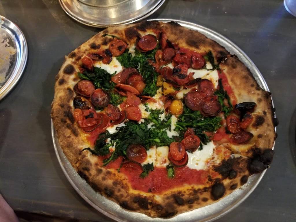 LowBrow Pizza & Beer | restaurant | 3148 Tamiami Trail E, Naples, FL 34112, USA | 2395296919 OR +1 239-529-6919