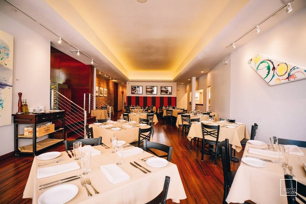 Fiamma Ristorante | restaurant | 101 W Central Ave, Bentonville, AR 72712, USA | 4792684935 OR +1 479-268-4935