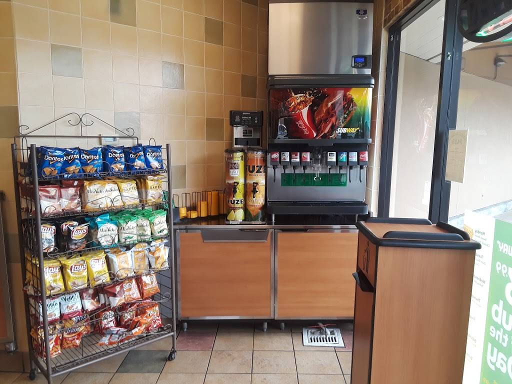 Subway Restaurants | restaurant | 332 Bon Air Center, Greenbrae, CA 94904, USA | 4154618882 OR +1 415-461-8882