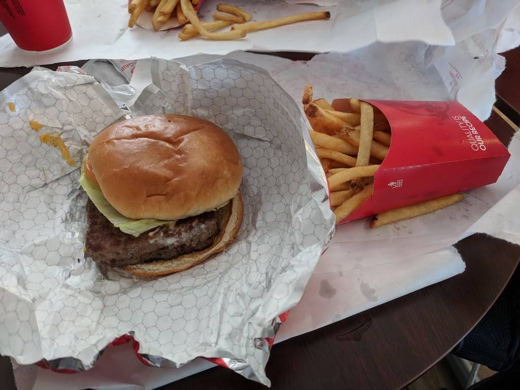 Wendys | restaurant | 2891 W 120th St, Hawthorne, CA 90250, USA | 3237772098 OR +1 323-777-2098