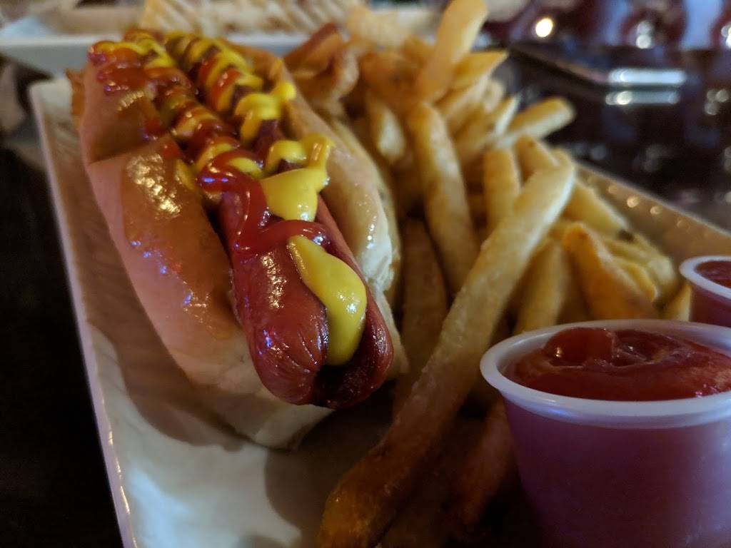 Sams Gyro | restaurant | 7 S Main St, West Hartford, CT 06107, USA | 8602336300 OR +1 860-233-6300