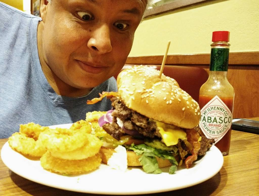 Dennys | restaurant | 2243 Stoneside Rd, Conroe, TX 77303, USA | 9364410333 OR +1 936-441-0333