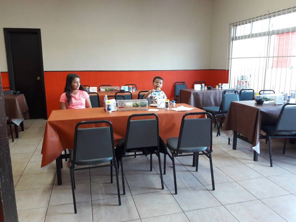 Guerrero Menuderia y Antojitos | restaurant | Av. Hermosillo 206, Obrera, Tijuana, B.C., Mexico | 016643867249 OR +52 664 386 7249