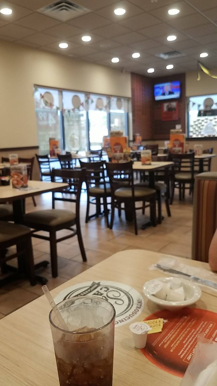 Huddle House | meal takeaway | 1920 Jesse Jewell Pkwy, Gainesville, GA 30501, USA | 4702525870 OR +1 470-252-5870