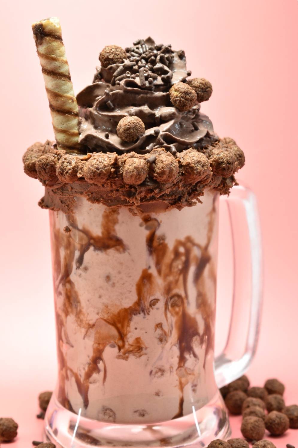 Twisted Burger Round Lake | restaurant | 301 N Cedar Lake Rd, Round Lake, IL 60073, USA | 2247575796 OR +1 224-757-5796