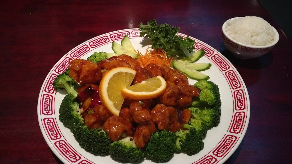 Yums asian bistro | restaurant | 2501 N Charles St, Baltimore, MD 21218, USA | 4108892828 OR +1 410-889-2828