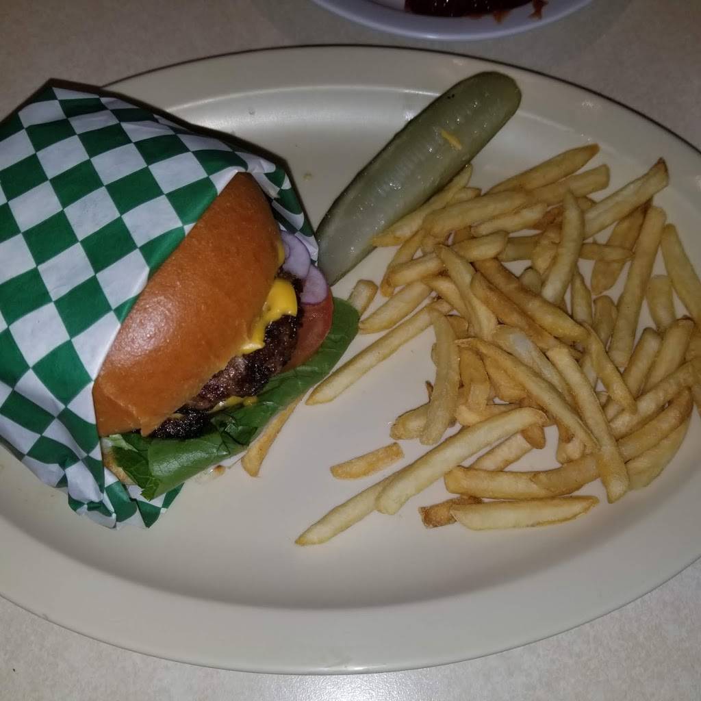 Dinks Deli & Bagel Bakery | bakery | 28170 Newhall Ranch Rd, Valencia, CA 91355, USA | 6617759560 OR +1 661-775-9560