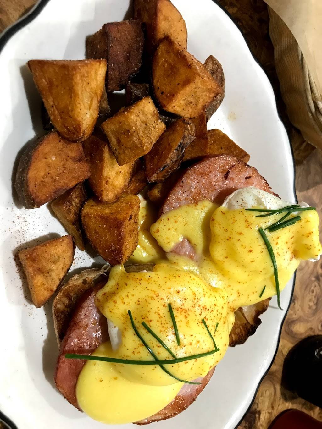 Sulimays Restaurant | restaurant | 632 E Girard Ave, Philadelphia, PA 19125, USA | 2154231773 OR +1 215-423-1773