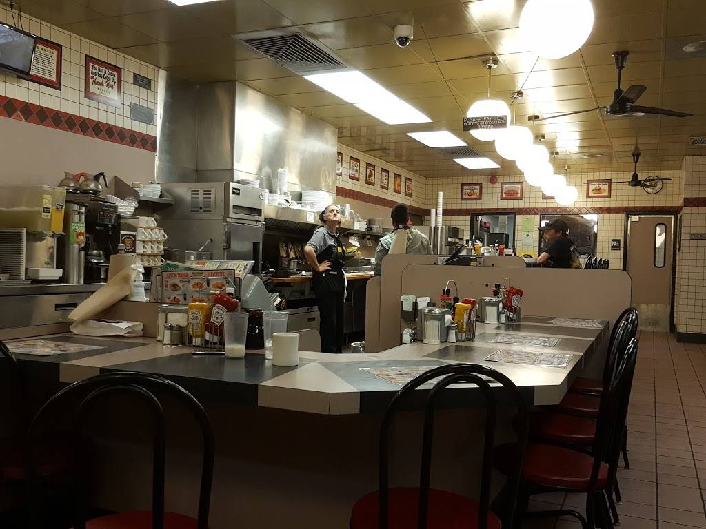 Waffle House | meal takeaway | 959 Nasa, Rd 1, Webster, TX 77598, USA | 2813326722 OR +1 281-332-6722