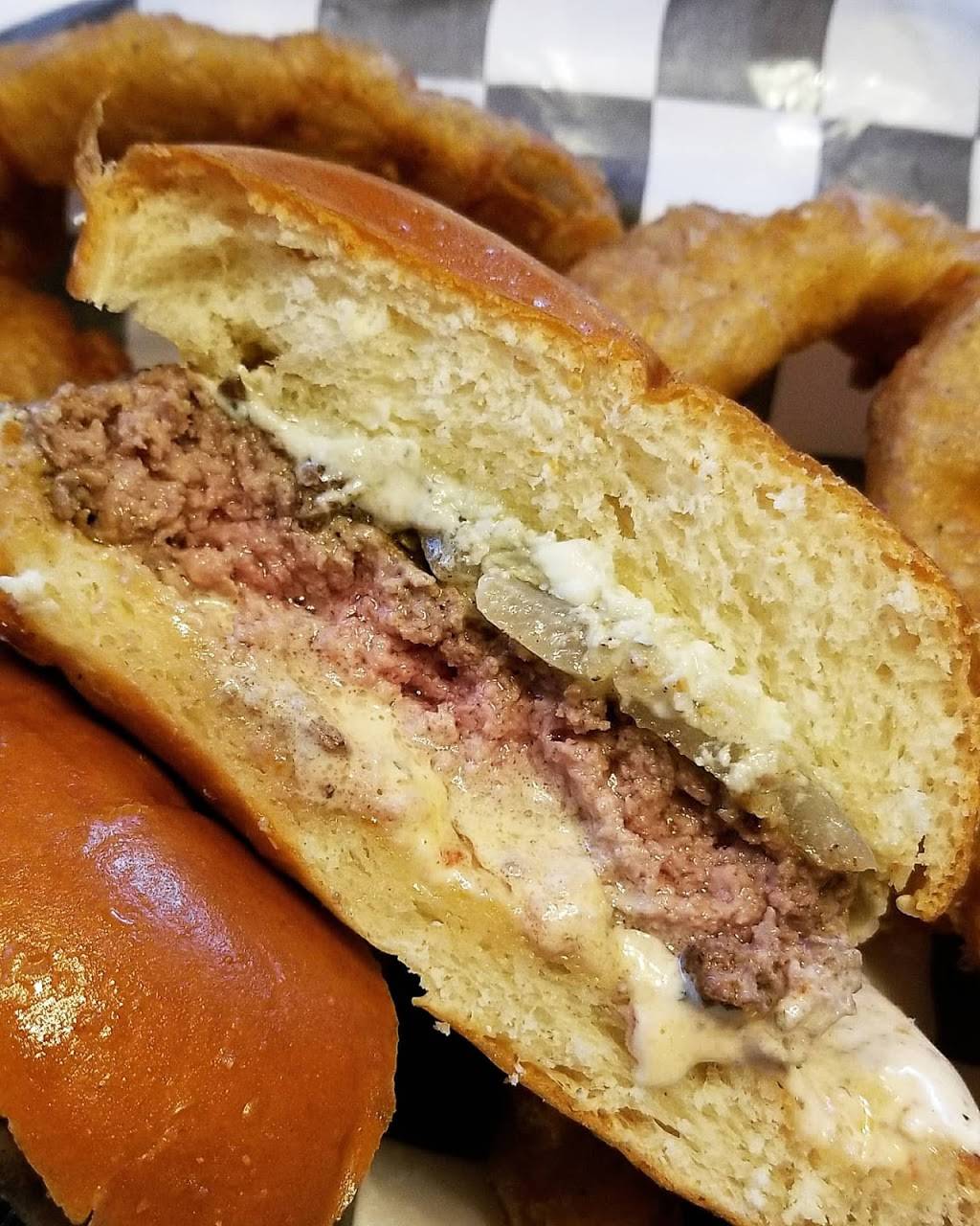 Whiskey Trail Midtown | restaurant | 3525 Lancelot Ln, Wilmington, NC 28403, USA | 9107690077 OR +1 910-769-0077