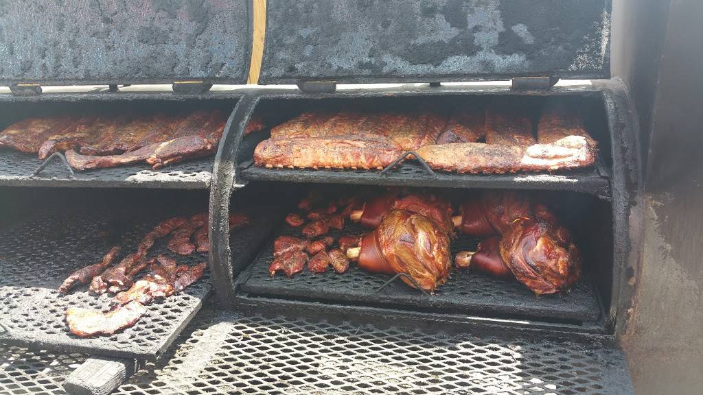 M&M Old Hickory Smokehouse BBQ | restaurant | 419 E, FL-44, Wildwood, FL 34785, USA | 4072098063 OR +1 407-209-8063