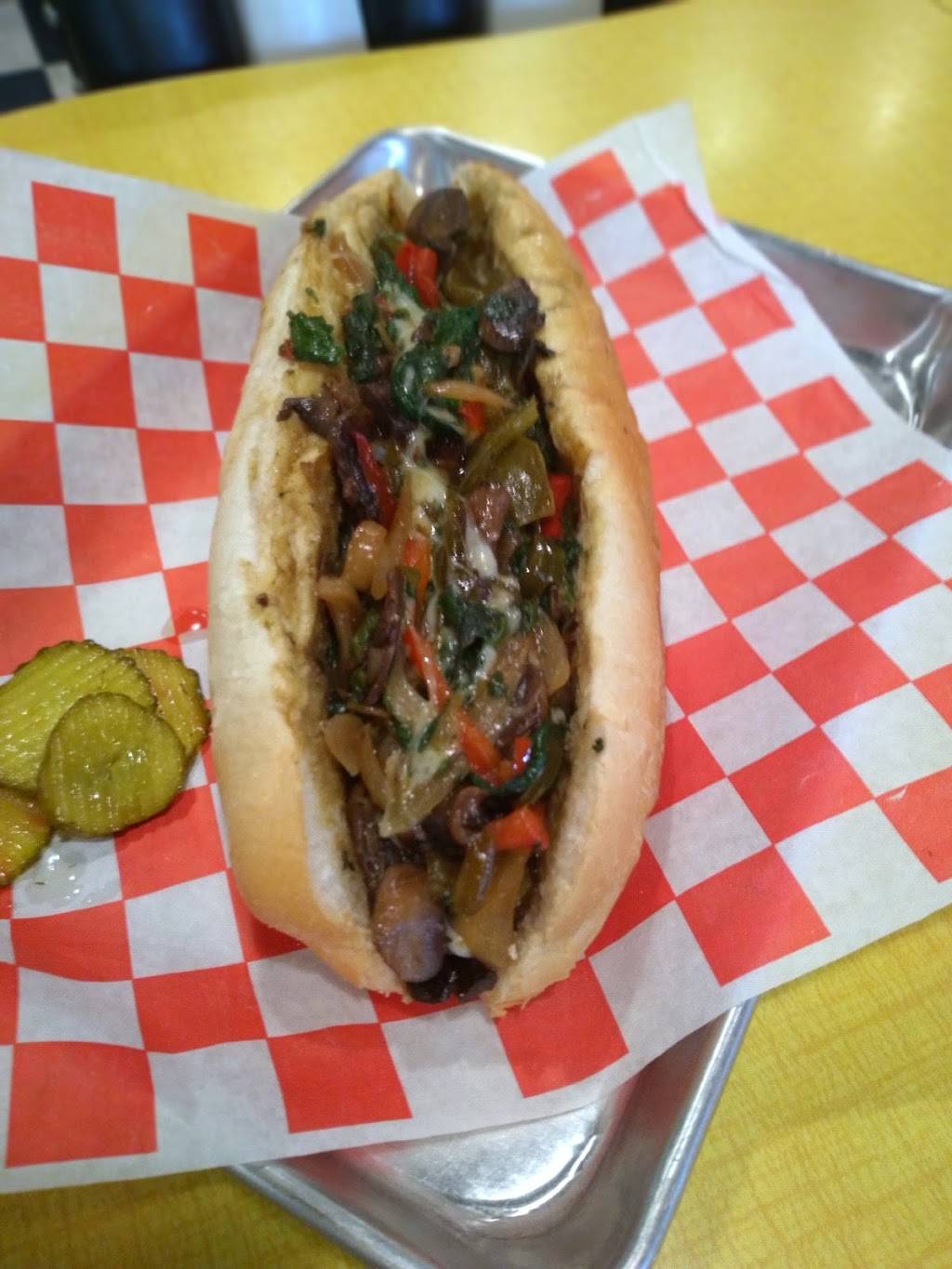 Earls Steak Sandwiches | restaurant | 99 Oak St, Dover, NH 03820, USA | 6038349659 OR +1 603-834-9659