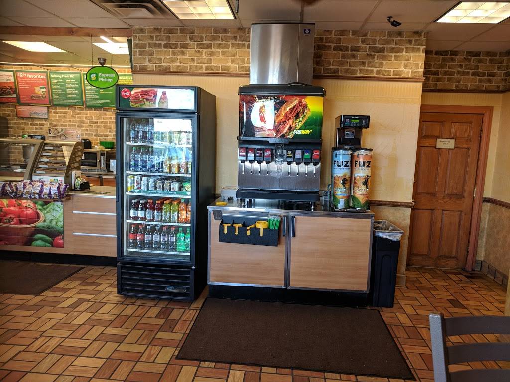 Subway Restaurants | restaurant | 8940 E 38th St, Indianapolis, IN 46226, USA | 3178977060 OR +1 317-897-7060