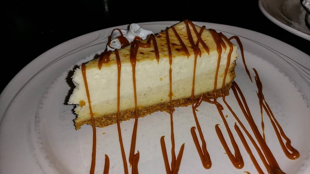 Blackstone Bar & Grill | restaurant | 600 E Veterans Pkwy, Yorkville, IL 60560, USA | 6308828305 OR +1 630-882-8305