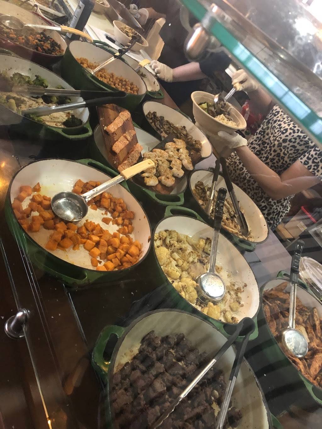 Harvest bowl eatery and market | restaurant | 6109 N Florida Ave, Tampa, FL 33604, USA | 8135128306 OR +1 813-512-8306