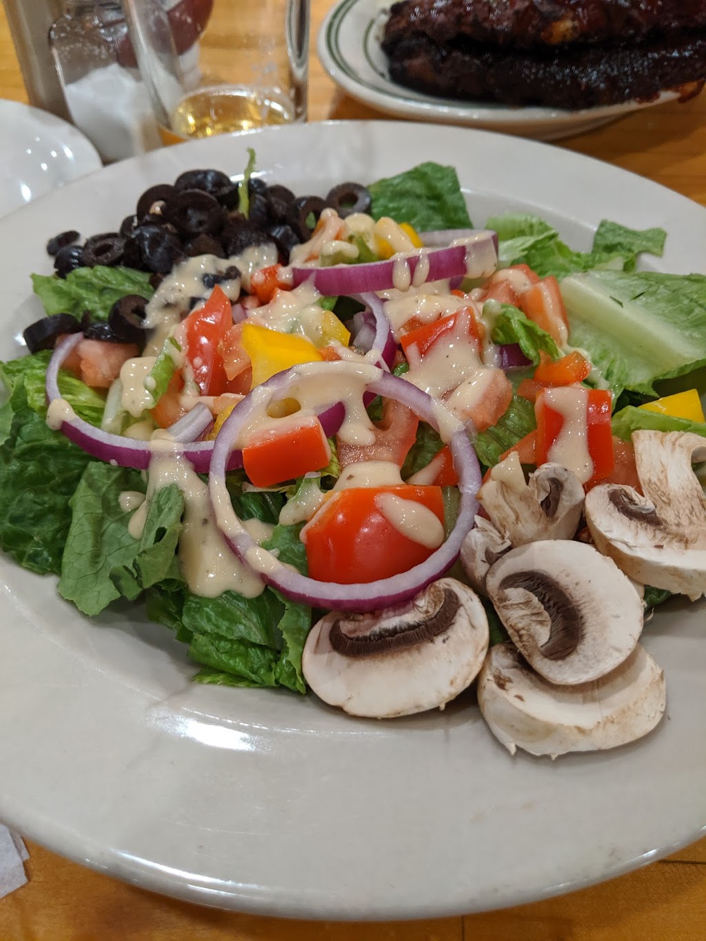 Patricks Restaurant & Pub | restaurant | 36 Main St, Bingham, ME 04920, USA | 2076724814 OR +1 207-672-4814