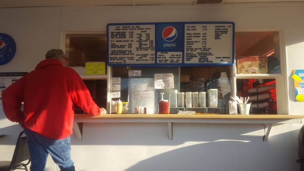 Johnsons Snackette | restaurant | 711 W 5th St, Dixon, MO 65459, USA | 5737597710 OR +1 573-759-7710