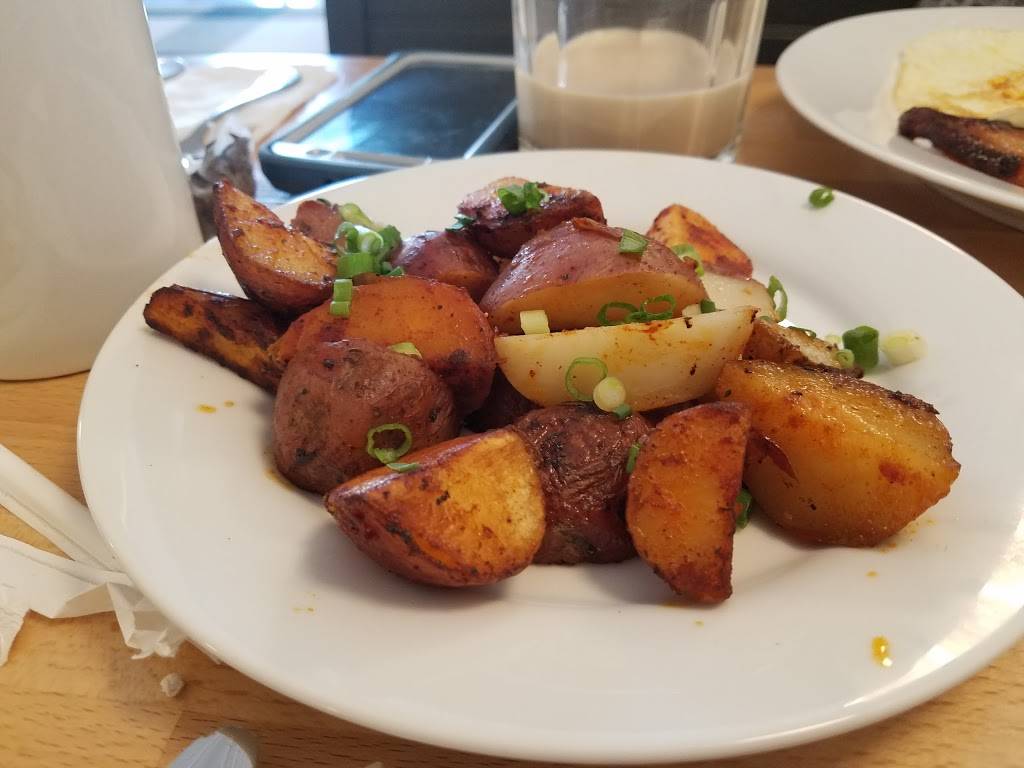 Excellent Breakfast | restaurant | 218 Harrisville Main St, Harrisville, RI 02830, USA | 4017107089 OR +1 401-710-7089