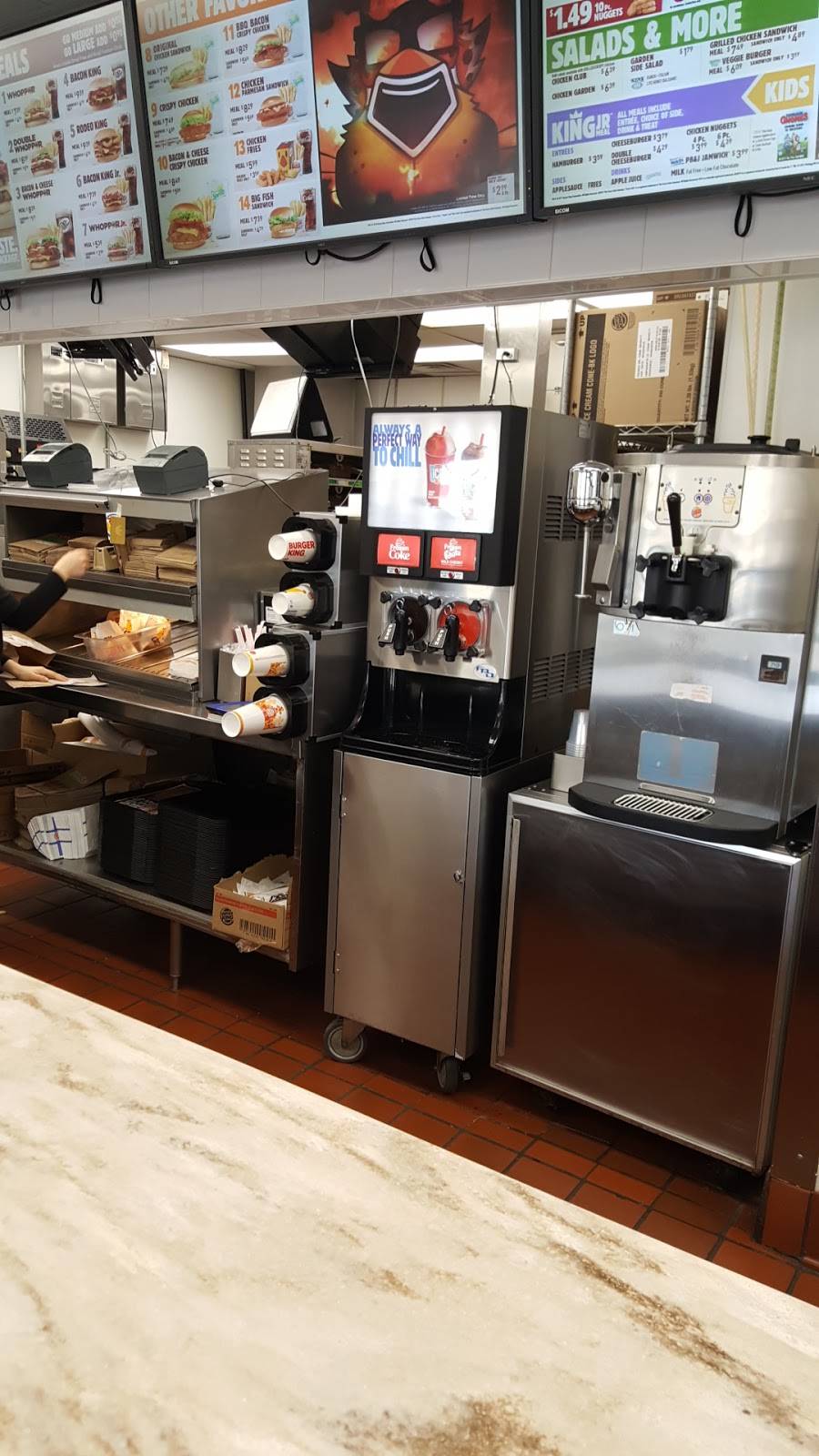 Burger King | restaurant | 1088 Broadway, Bayonne, NJ 07002, USA | 2018589055 OR +1 201-858-9055