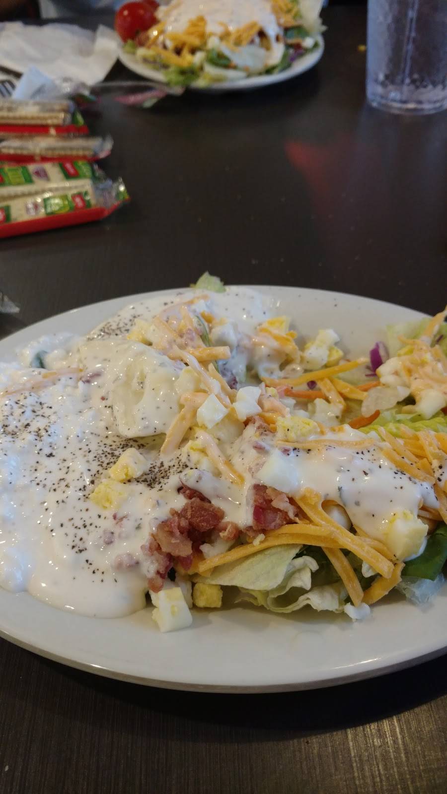 Pizza Hut | meal takeaway | 925 S Mission St, Anadarko, OK 73005, USA | 4052477385 OR +1 405-247-7385