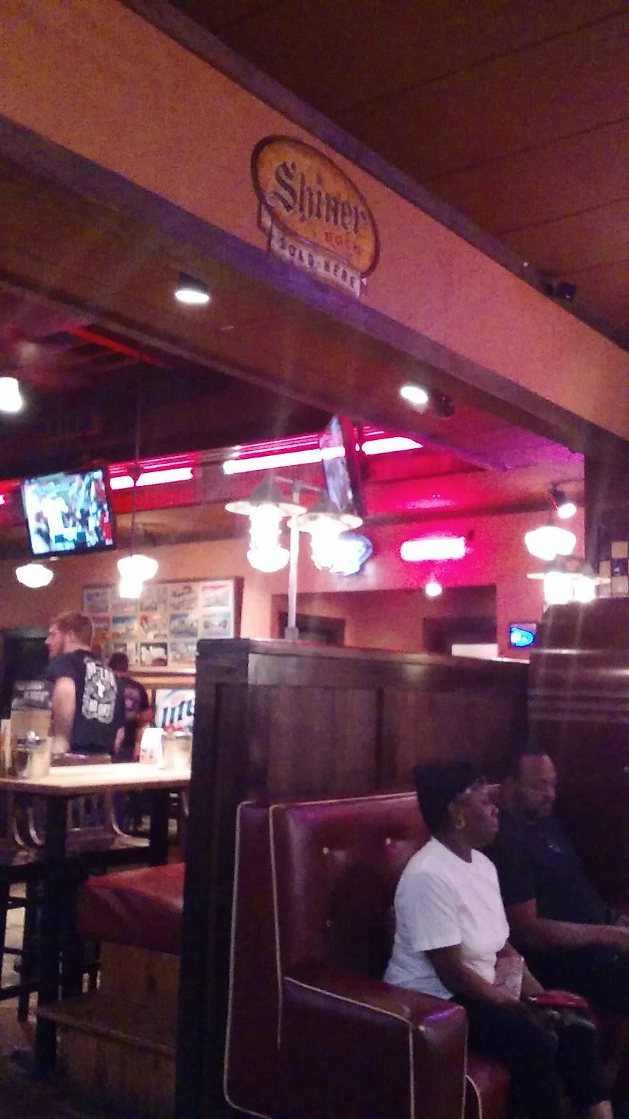 Logans Roadhouse | restaurant | 3954 N Gloster St, Tupelo, MS 38804, USA | 6628407552 OR +1 662-840-7552