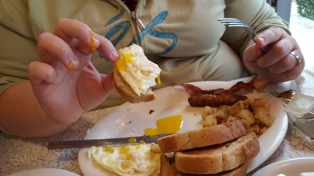 The Shiny Diner | restaurant | 1550 Buck Jones Rd, Raleigh, NC 27606, USA | 9194693663 OR +1 919-469-3663