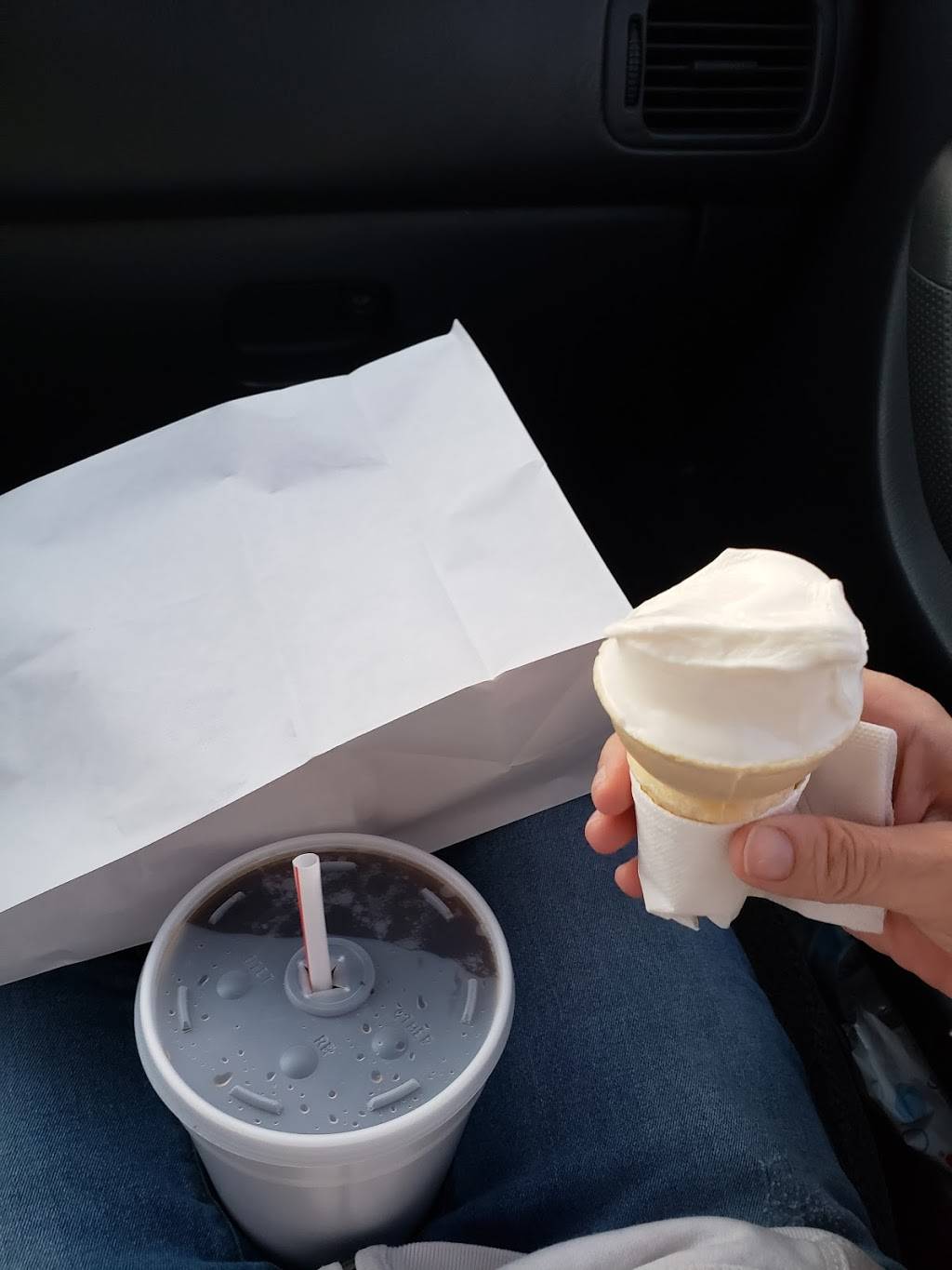 Dairy Bell | restaurant | 595 3rd Ave, Chesapeake, OH 45619, USA | 7408678171 OR +1 740-867-8171